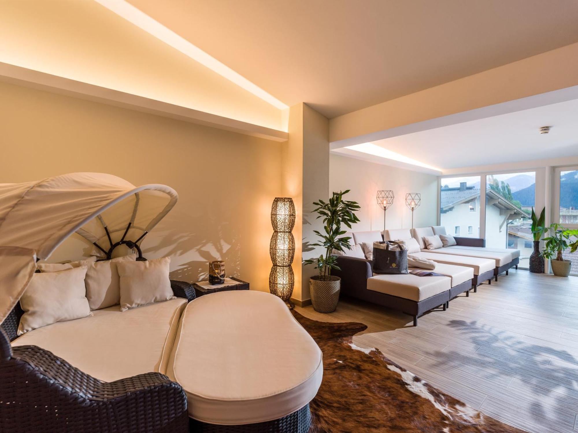 Das Sonnleiten Ski- Und Motorradhotel Bruck Im Zillertal Bruck am Ziller ภายนอก รูปภาพ