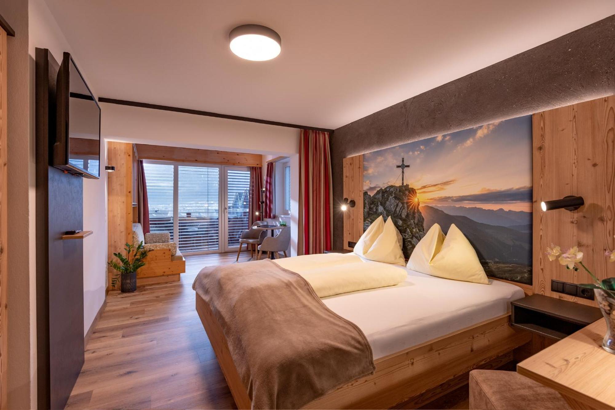 Das Sonnleiten Ski- Und Motorradhotel Bruck Im Zillertal Bruck am Ziller ภายนอก รูปภาพ