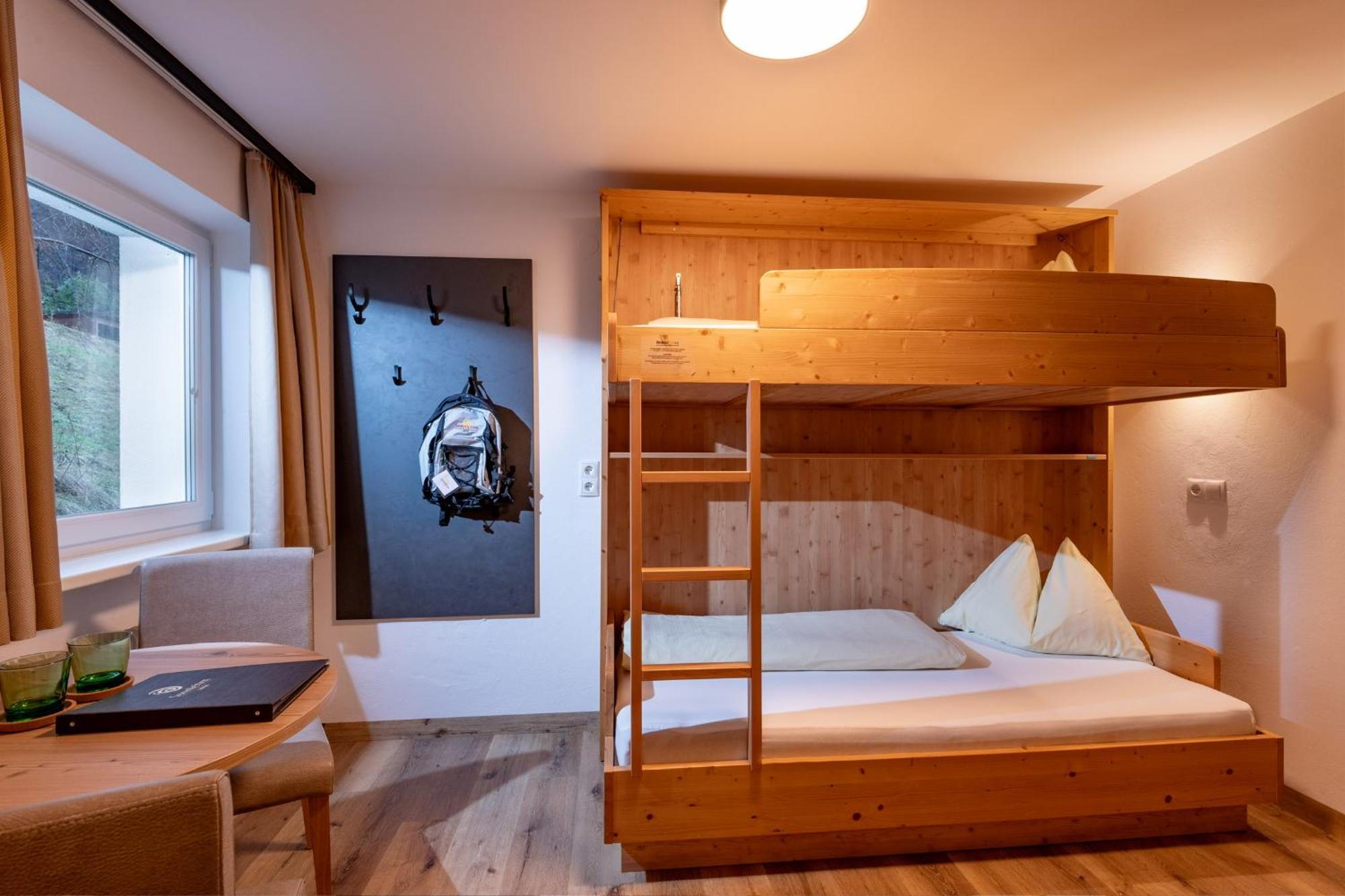 Das Sonnleiten Ski- Und Motorradhotel Bruck Im Zillertal Bruck am Ziller ภายนอก รูปภาพ
