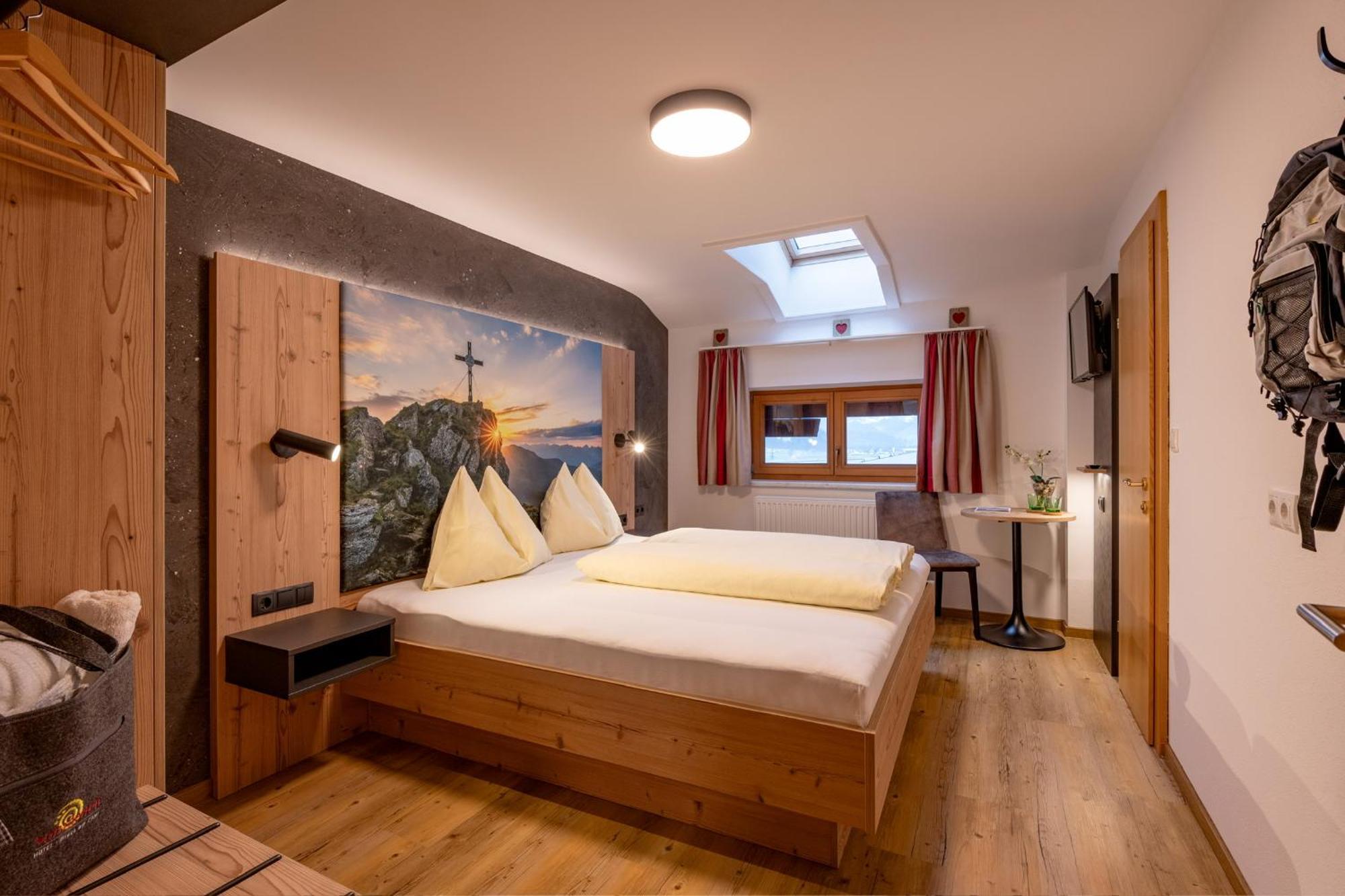 Das Sonnleiten Ski- Und Motorradhotel Bruck Im Zillertal Bruck am Ziller ภายนอก รูปภาพ