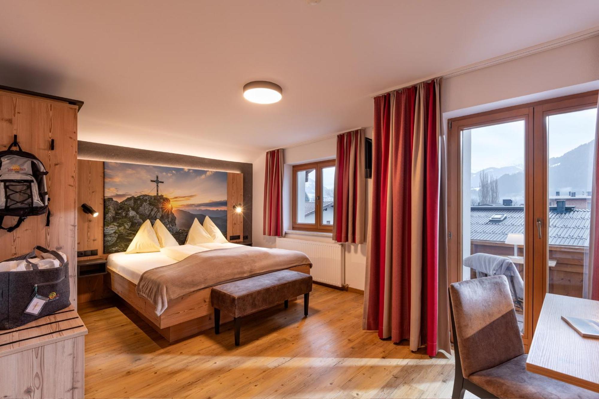 Das Sonnleiten Ski- Und Motorradhotel Bruck Im Zillertal Bruck am Ziller ภายนอก รูปภาพ