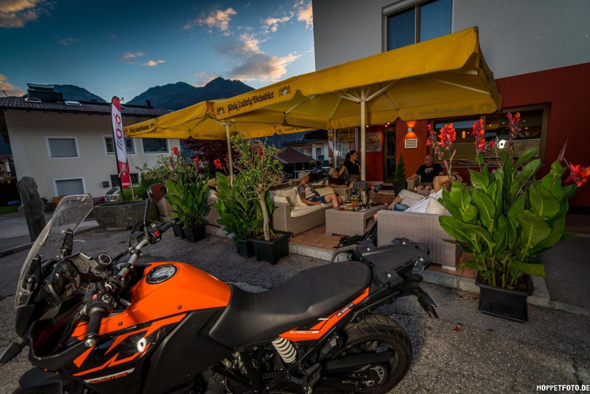 Das Sonnleiten Ski- Und Motorradhotel Bruck Im Zillertal Bruck am Ziller ภายนอก รูปภาพ